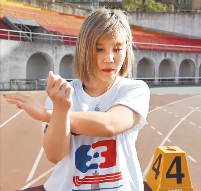 李佳薇从多年前就开始参加马拉松。（摘自脸书）