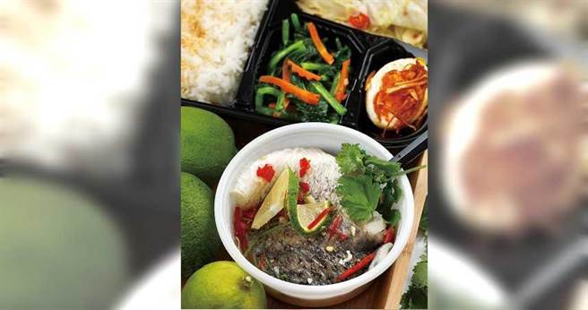 「泰式柠檬鲈鱼」吃得到辛、酸、鲜、甘等多层次的清新美味。（140元）（图／于鲁光摄）