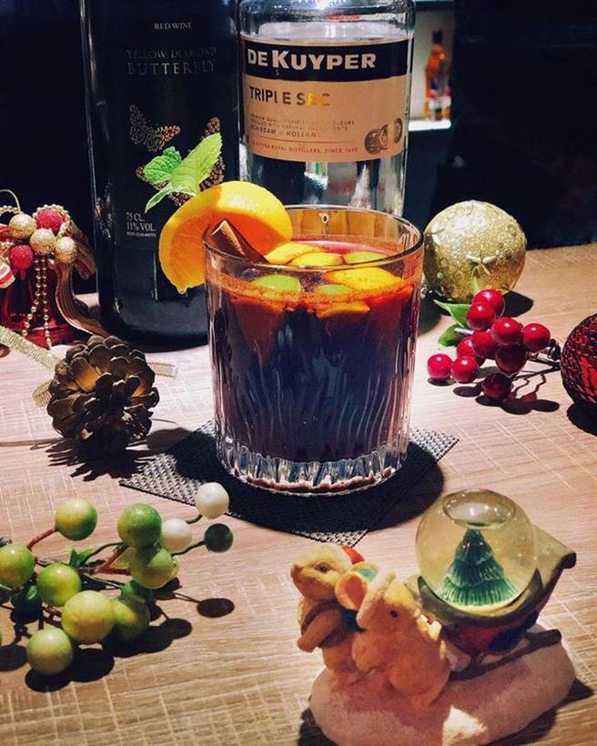 居酒屋与酒吧的微醺交融让怀旧拥抱新潮（图／BEEMEN蜂报提供）