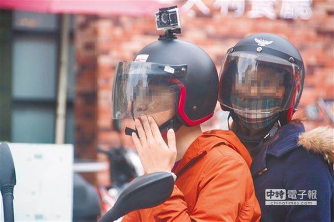 检举达人争议多，更让警力吃不消，交通部正在研议包括超速、闯红灯等16项重大违规才可举报。（示意图/本报系资料照 林宏聪摄）