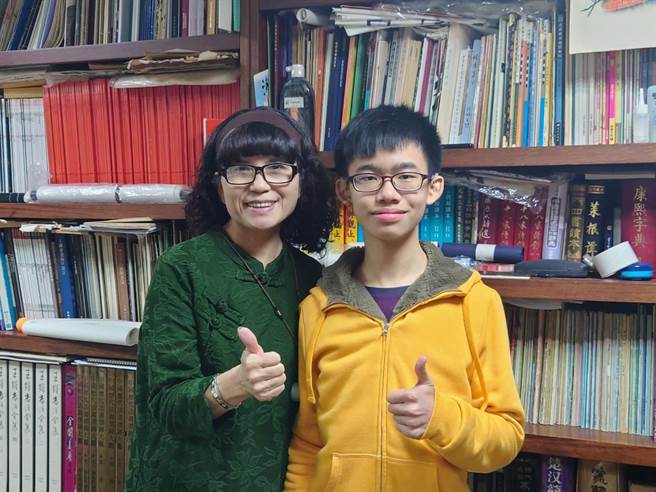 二信廖延鑫突破重度听损障碍勇夺全国听障国语文竞赛书法组第二名。（二信高中提供／吴康玮台北传真）