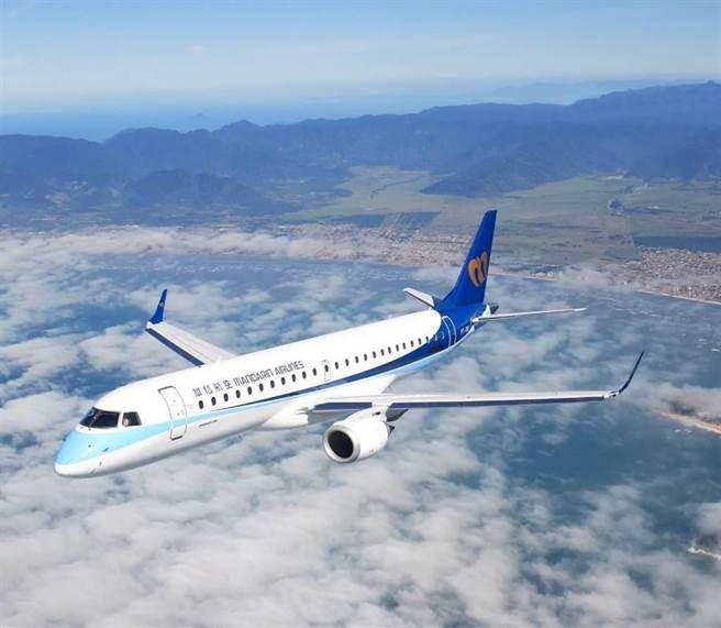 華信航空。（華信航空提供／陳祐誠傳真）