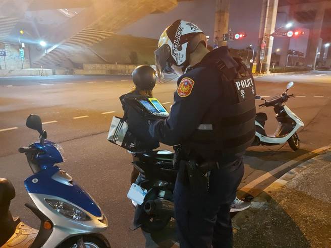 新北市警察局鑑于违规交通事故增多，自今（28日）起规画7天大执法。（新北市交通大队提供）