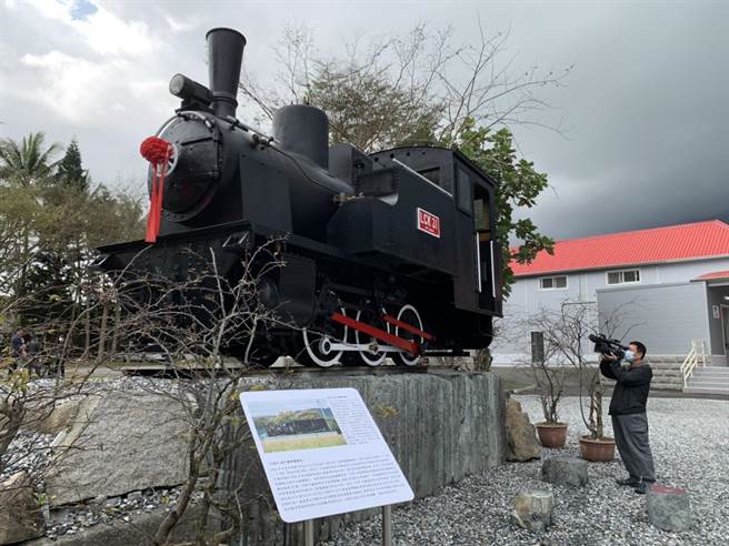百年LCK31蒸汽火车头重现，引来不少铁道迷朝圣。（光隆博物馆提供／王志伟花莲传真）