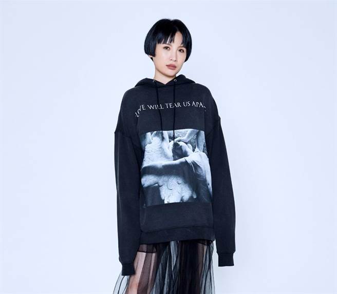 魏如萱2岁儿路易 每早大声示爱「妈妈我爱妳」超甜