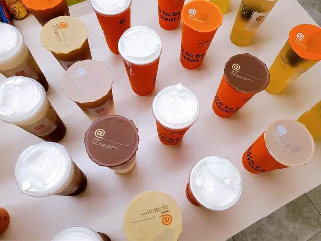 老萧26日参与公司尾牙。（喜鹊娱乐提供）