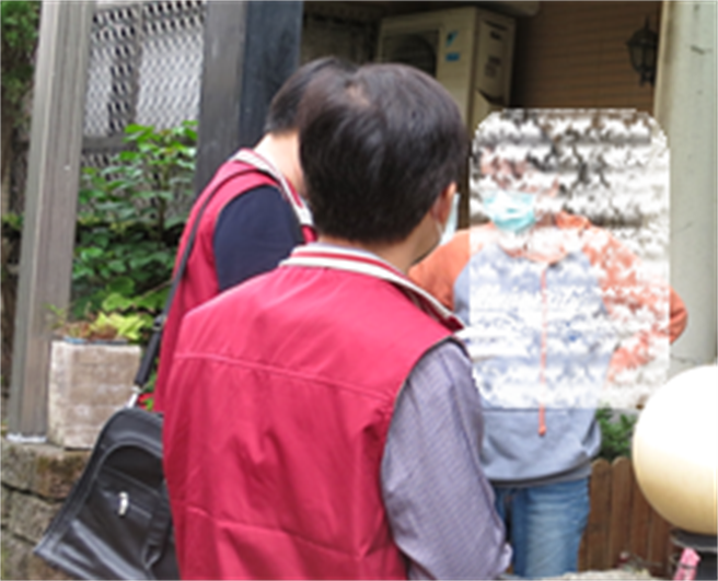 行政执行署新竹分署在28日现场执行催缴及查扣12件防疫违规案件，总计收取到42万余元。（行政执行署新竹分署提供／邱立雅竹市传真）