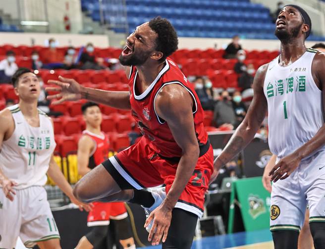 加上今天沒法出賽，台銀洋將艾爾文已經連續11場因傷缺陣。(中華籃協提供)