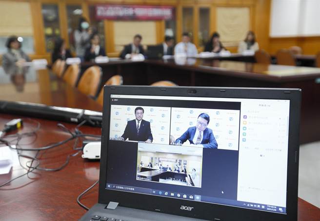 泰北高中推动台日双联学制，课程採全日语线上授课。(张铠乙摄)