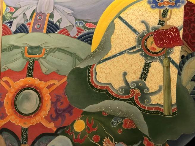 新门神彩绘的精采细节之四。（李金生摄）