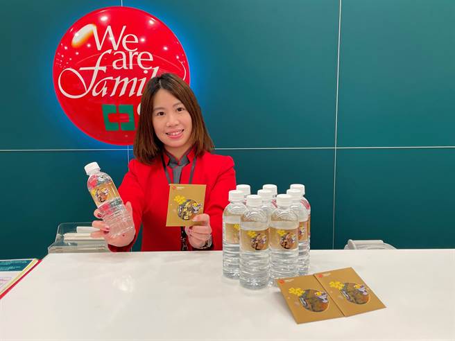 中国信托新春服务不打烊，年初六发财金、发财水限量送。（中信提供）