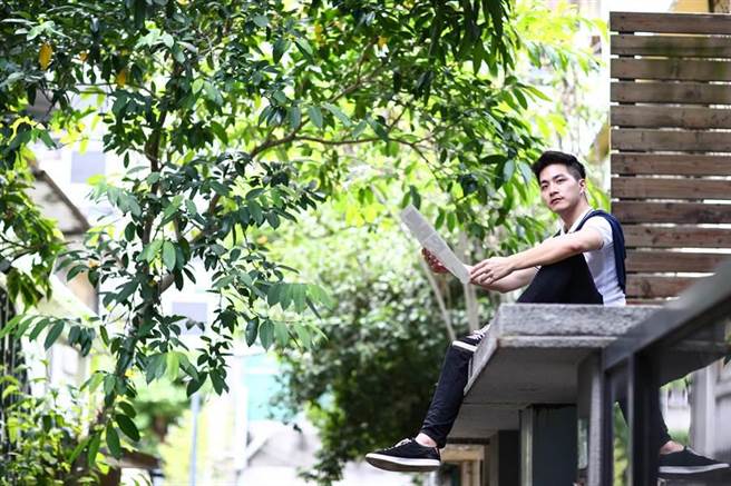 由漫画家奥斯卡发起的台湾图像小说志《Zigma》，入选了法国安古兰国际漫画节的另类漫画奖，成为入选名单中唯三来自亚洲的作品代表之一。（本报资料照）