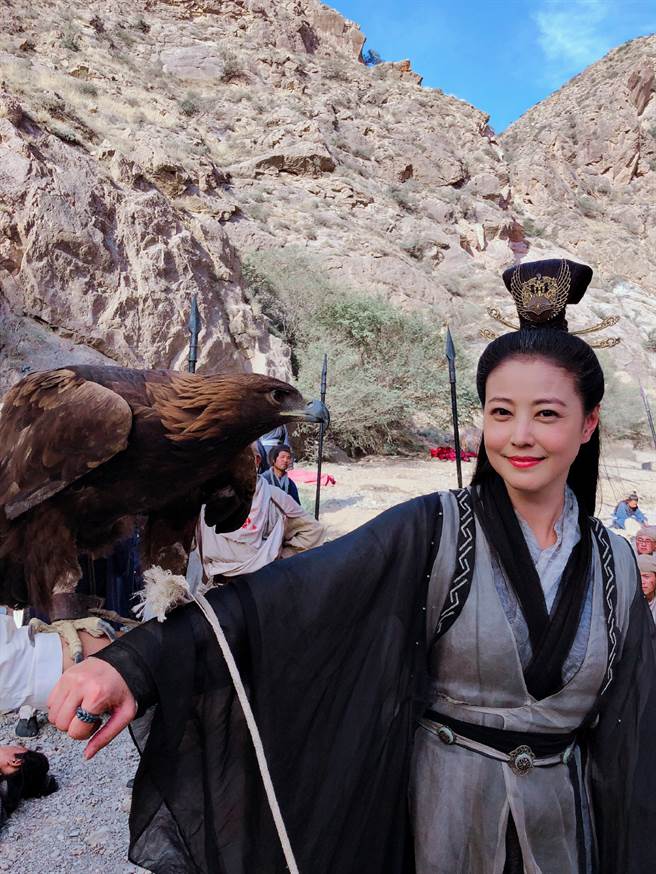 周海媚因周芷若一角爆红两岸三地，后来更在新版《倚天屠龙记》饰演灭绝师太。(取自周海媚微博)