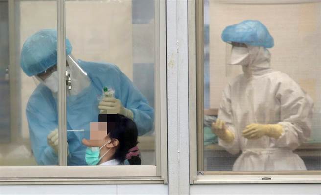 一名护理师睡到半夜旁边空了，男友直接走人说「祝妳幸福」，让人看了感慨万分。（资料照／范扬光摄）