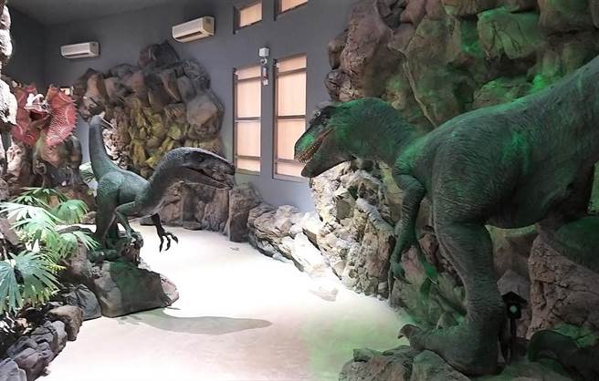 「探索侏罗纪嗨玩新世纪」，澎湖小门地质探索馆升级2.0版侏儸纪风精彩登场。（陈可文摄）