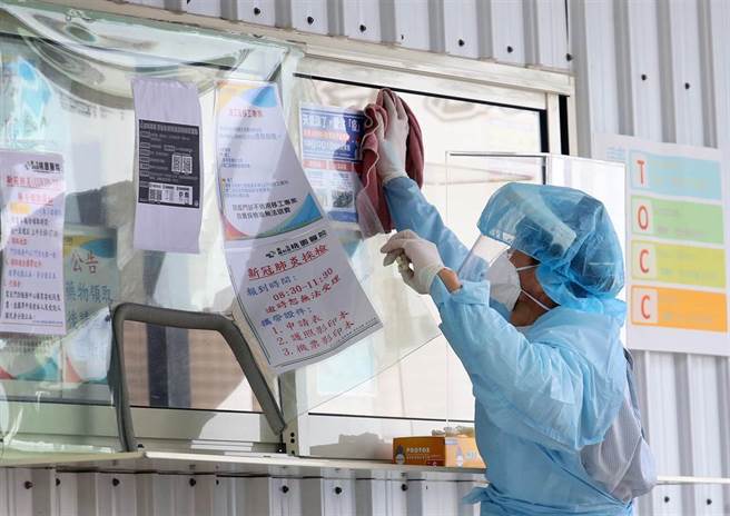 案889的传染途径尚且不明，医师认为间接型接触传染」是较合理的解释。（本报资料照）