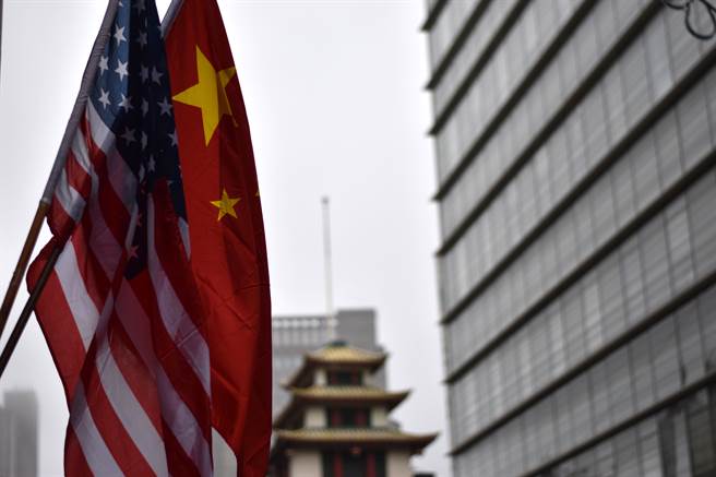 美國總統拜登上任，美中關係似乎有回溫跡象。(示意圖/shutterstock)