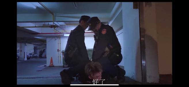  警匪对话，网路爆红用语「我就烂」、「耗子尾汁」，分别代表「我就是烂，怎样！」、「好自为之」。（台中市警第二分局提供／张妍溱台中传真）