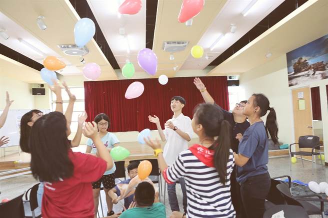 逾8成新移民二代孩子盼习得一技之长 ，赛珍珠与亚太电信助孩童勇敢逐梦 (赛珍珠基金会提供)