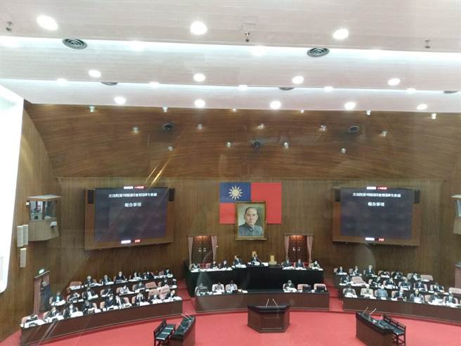 立法院议场(记者季节摄)