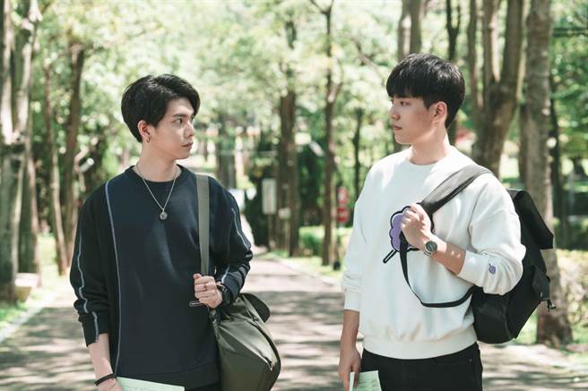 林子闳、杨宇腾在影集《永远的第一名》被网友称「得意CP」，开播短短时间累积超高人气。（WeTV、结果娱乐提供）