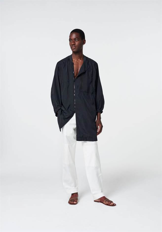 追逐旅程，並與旅程為伴最好的方法便是徒步，這也是台灣設計師Peter Wu這季想要訴求的重點。（品牌提供）