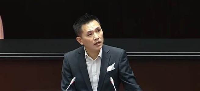 陈以信(取自立法院官网)