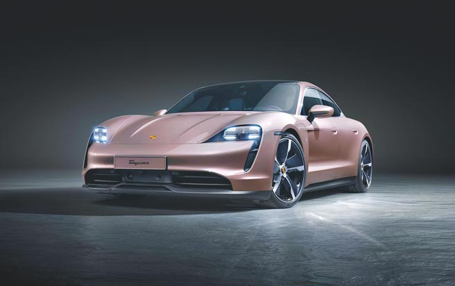 保时捷全新后驱版Taycan纯电跑车，售价358万元起。（台湾保时捷提供）