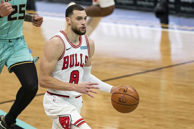 尼克已經開始找尋挖來公牛後衛拉文的可能性。(美聯社)