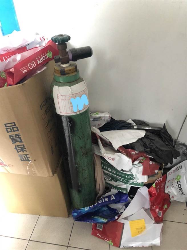 警方查獲笑氣吸食案件增多，環保署已將笑氣列為關注化學物質管制。（謝明俊攝）