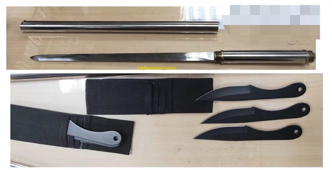 张男疑因不满警员态度，持手仗刀至新北市永和警分局交通分队兴师问罪，除用手仗刀敲打值班台外，更辱骂警员「X你娘」等三字经。（叶书宏传真）