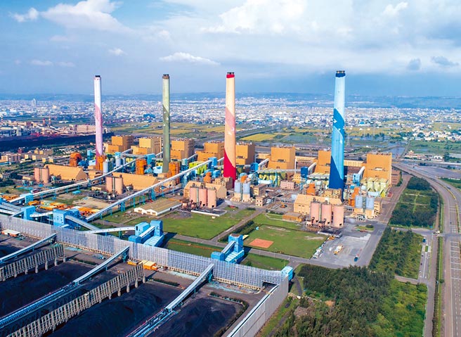 中部空汙嚴重，中火燃煤被視為禍首。（台中市政府提供）