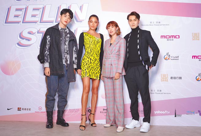 王品澔（左起）、王丽雅、李懿、张雁名昨担任副评审团，也为参赛者加油打气。（伊林娱乐提供）