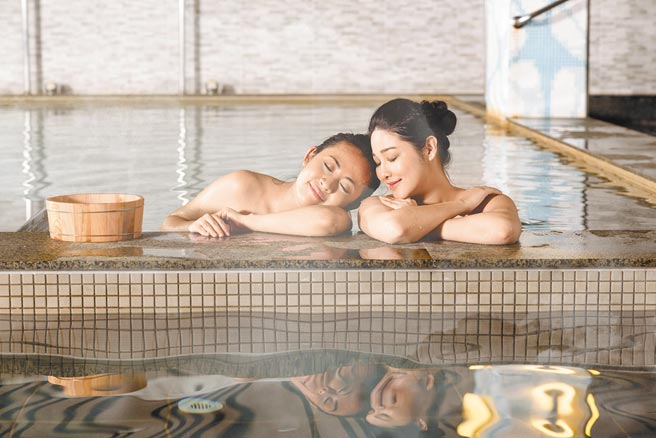 福容大饭店福隆店的房客可免费享受氯化物碳酸氢盐泉海洋温泉。（易游网提供）