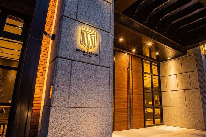 「英伦花园」专属家徽，象徵英伦皇家城堡之盾旗印象。(图/业者提供)