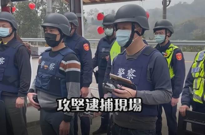 苗栗县警察局大湖分局29日举办金融机构防抢演练。（大湖警分局提供／巫静婷苗栗传真）