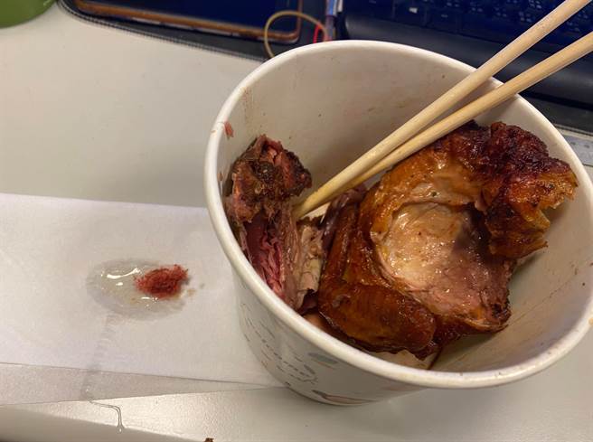 有网友订外送吃到幽灵店家的餐点，导致上吐下泻。(翻摄自 爆怨公社)
