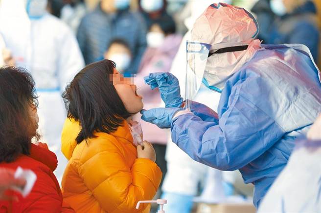 大陆30日新增78例本土新冠病例，其中河北省连3日新增本土病例均维持1例。（中新社）