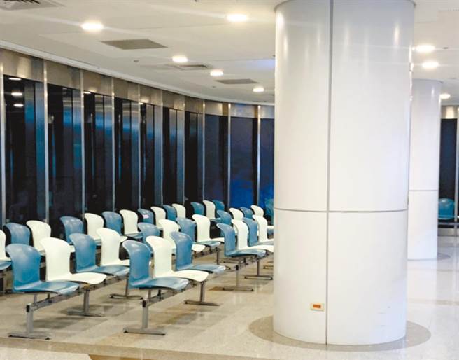 案908與案889在醫院坐多近？陳時中透露距離。圖為部立桃園醫院。(資料照/姜霏攝)