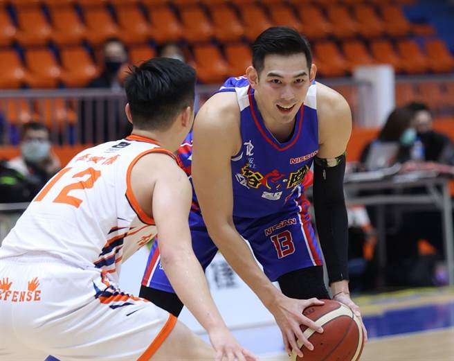 裕隆当家射手兼队长「男模」吕政儒获选上半季最后一周最佳球员。(中华篮协提供)