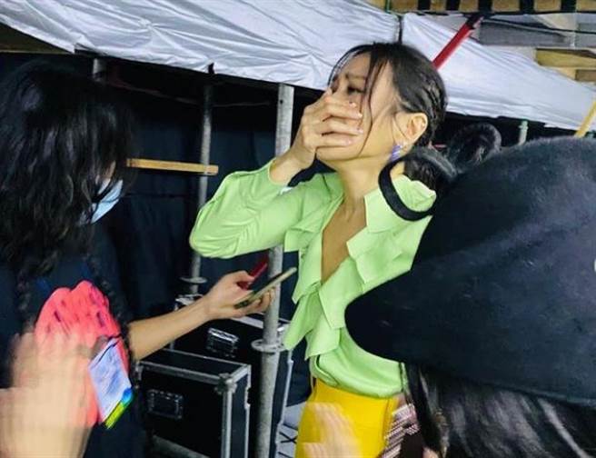 蔡健雅昨晚顺利攻蛋，下台后忍不住暴哭。（翻摄蔡健雅IG）