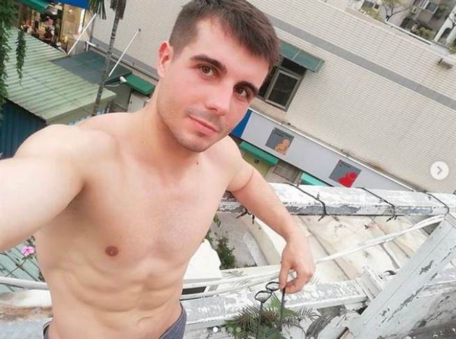 佩得罗常在网上分享健美身材。（图／翻摄自IG）