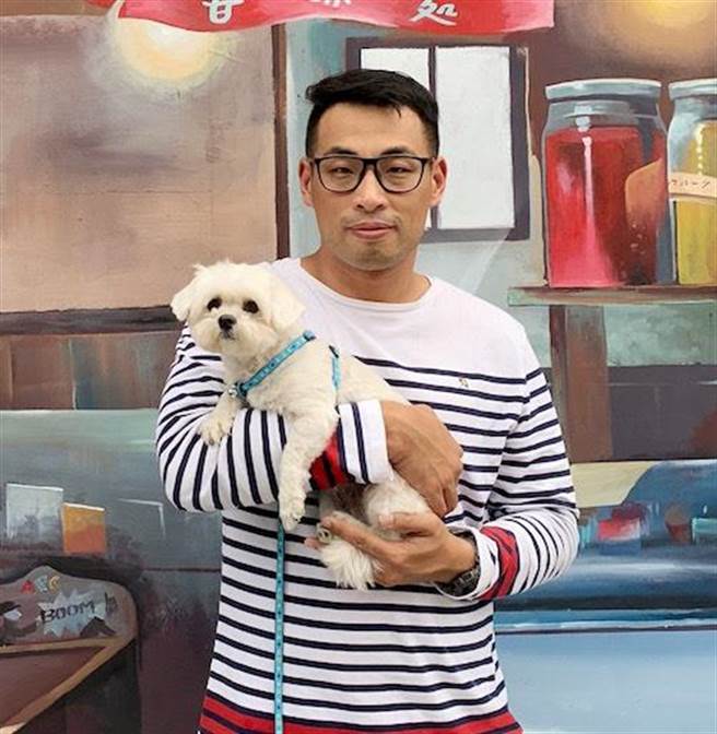 基隆寒冬送暖第一人是「他」！网友爬文曝关怀浪浪、送物资什么都关心。（吴康玮摄）