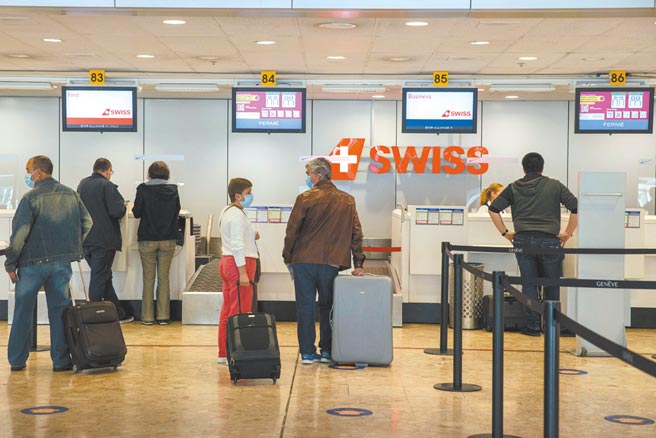 瑞士公投防疫政策图╱美联社