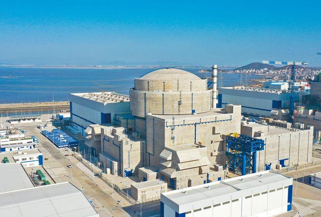 大陆「华龙一号」核电机组福建福清核电5号机组，30日投入商运。（新华社）