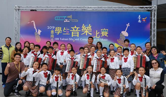 台南学甲区顶洲国小获得补助，参加音乐竞赛。（南市府教育局提供／李宜杰台南传真）