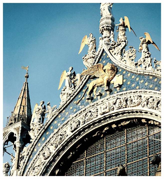 香奈儿发表《ESCALE A VENISE》系列顶级珠宝，以水都威尼斯为创作灵感。（CHANEL提供）