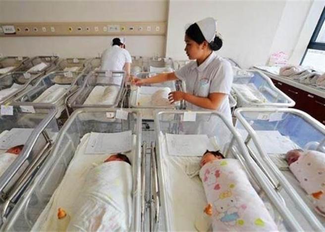 大陆不少一线城市出生率创新低。（取自东网）