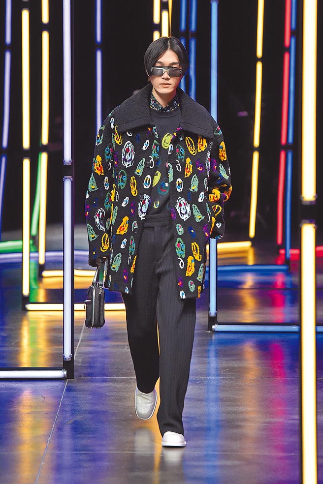 Fendi与艺术家Noel Fielding的合作同样让人欣赏。（Fendi提供）