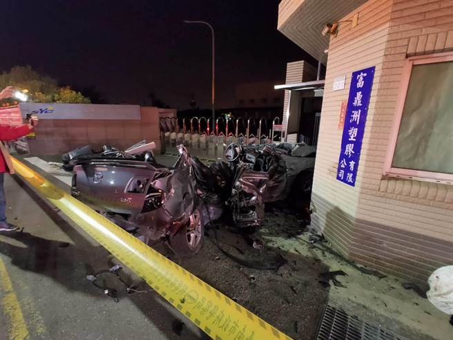 台南台江大道重大車禍 6人OHCA送醫搶救 - 社會 - 中時